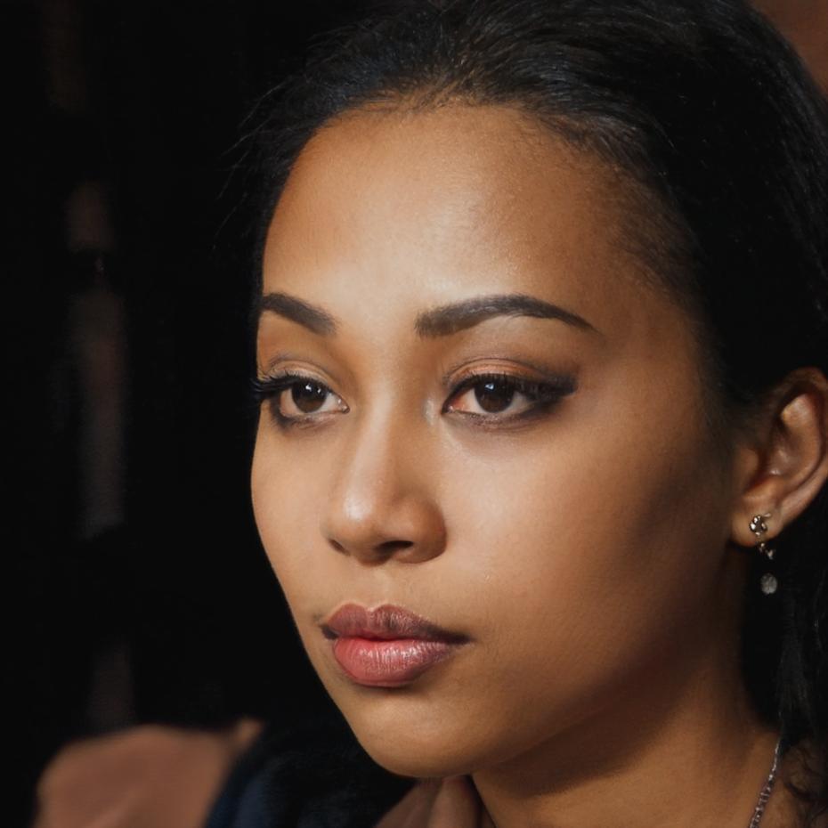 Retrato de Carla Mendoza, estudiante internacional